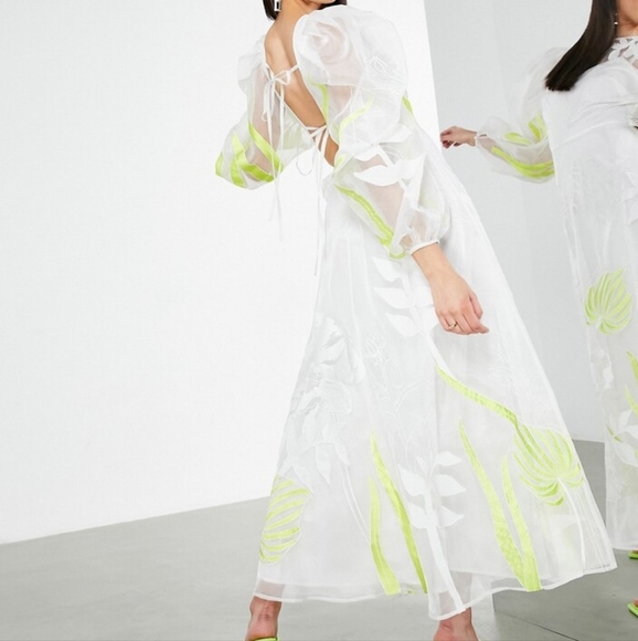 ASOS Edition Puff Balloon Sleeves White Gown with Yellow Applique - Picture 2 of 6